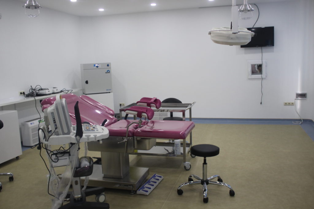 BIRTH IVF center operation room